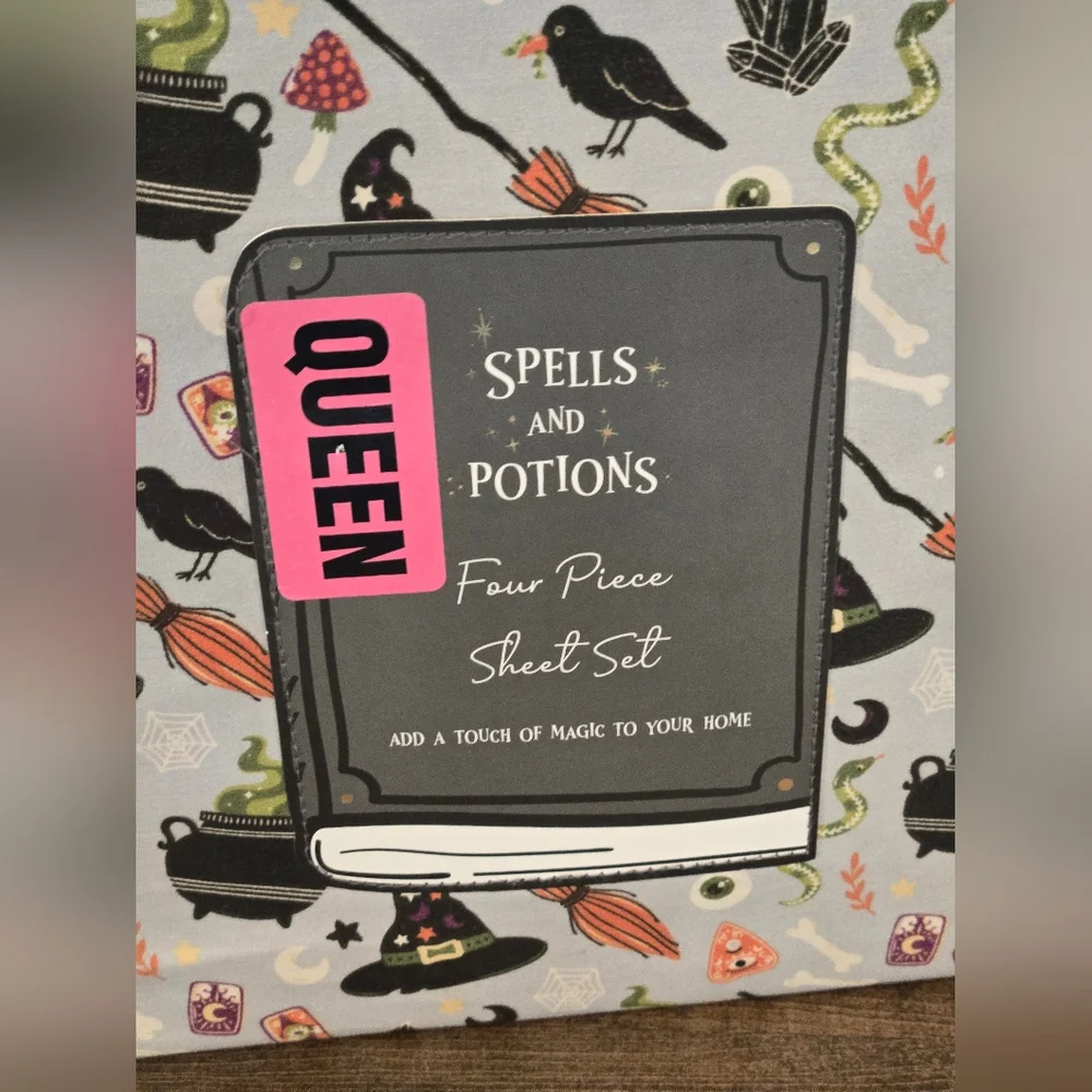 Spells and Potions Queen Witchy Halloween sheet set new